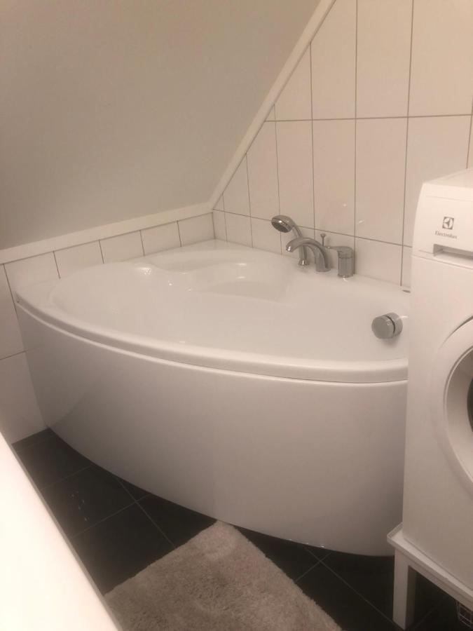 Appartement Aid Og Svein' S Sentrumsnaere Panorama Hjem à Kristiansand Extérieur photo